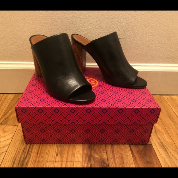 tory burch raya mule